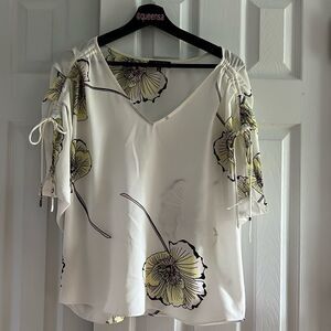 1. State Large Flower Cinch Blouse Size S